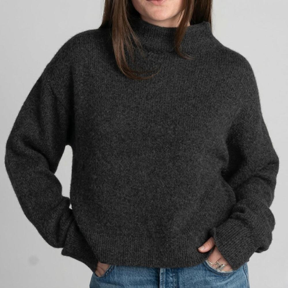 NEW ARCHER CASHMERE mackenzie mockneck sweater in charcoal